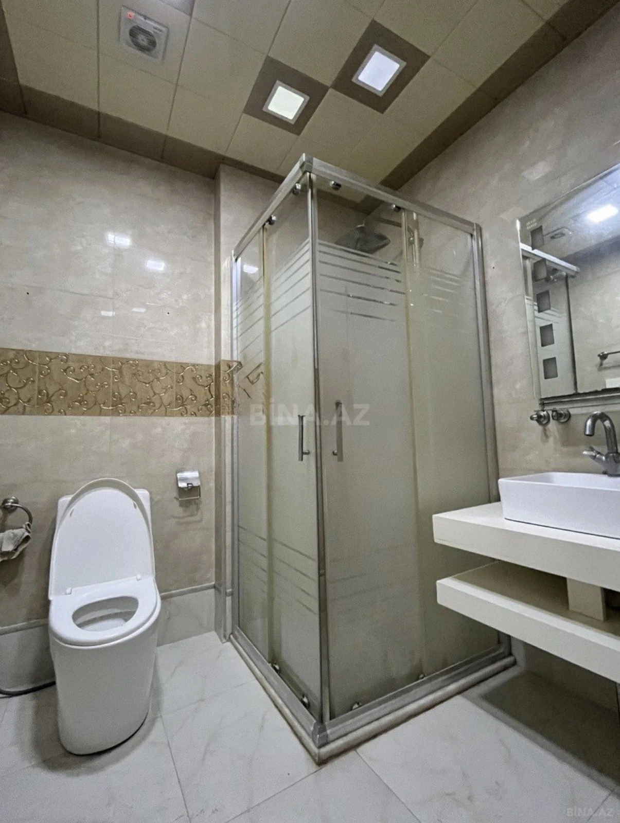 Satılır 3 otaqlı mənzil 94 m²