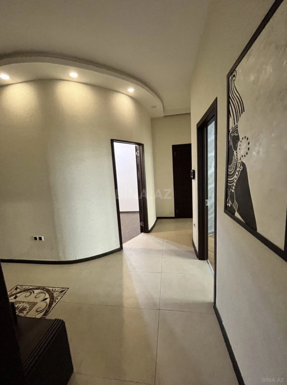 Satılır 3 otaqlı mənzil 94 m²