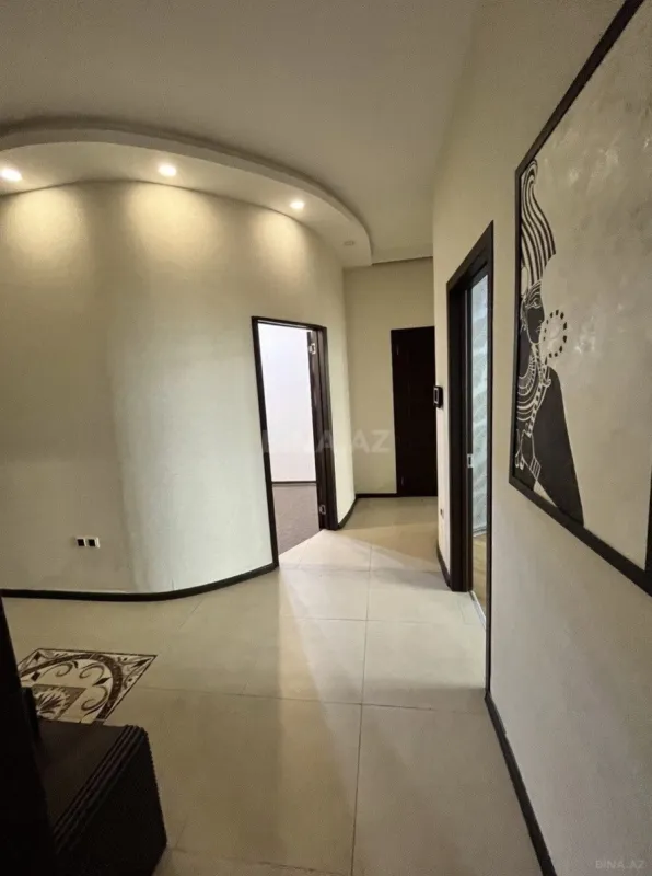Satılır 3 otaqlı mənzil 94 m²