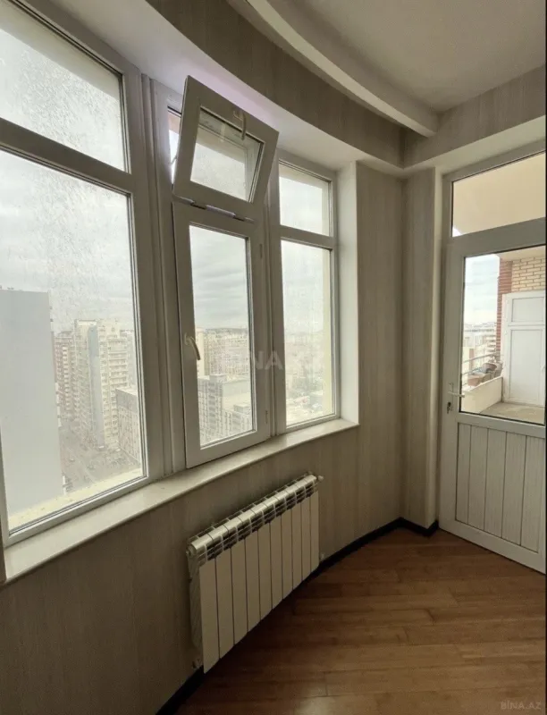 Satılır 3 otaqlı mənzil 94 m²