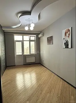 Satılır 3 otaqlı mənzil 94 m²