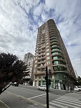 Satılır 3 otaqlı mənzil 94 m²