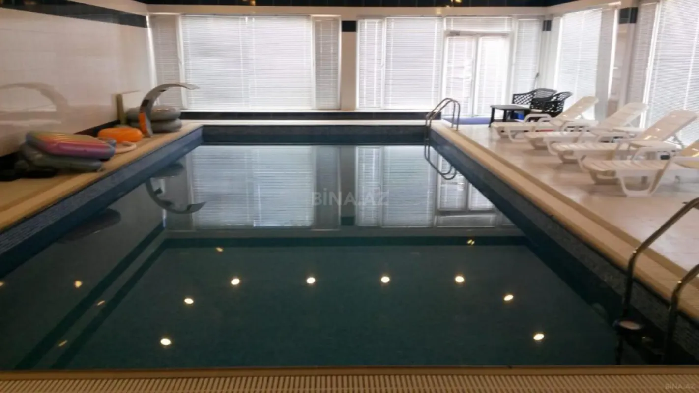 Satılır 4 otaqlı həyət evi 350 m²