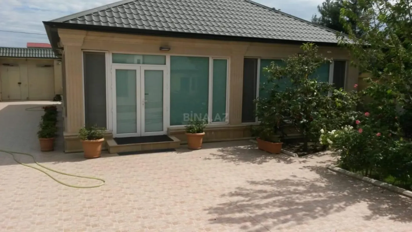 Satılır 4 otaqlı həyət evi 350 m²