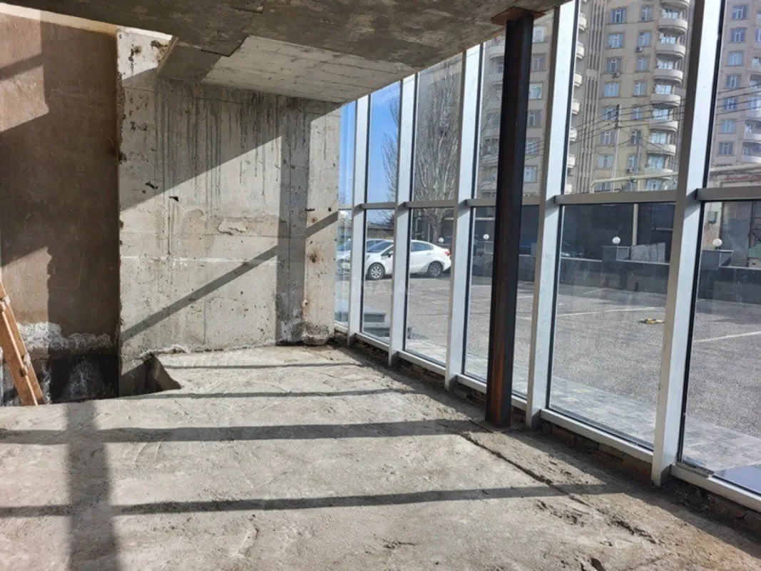 Satılır obyekt 80 m²