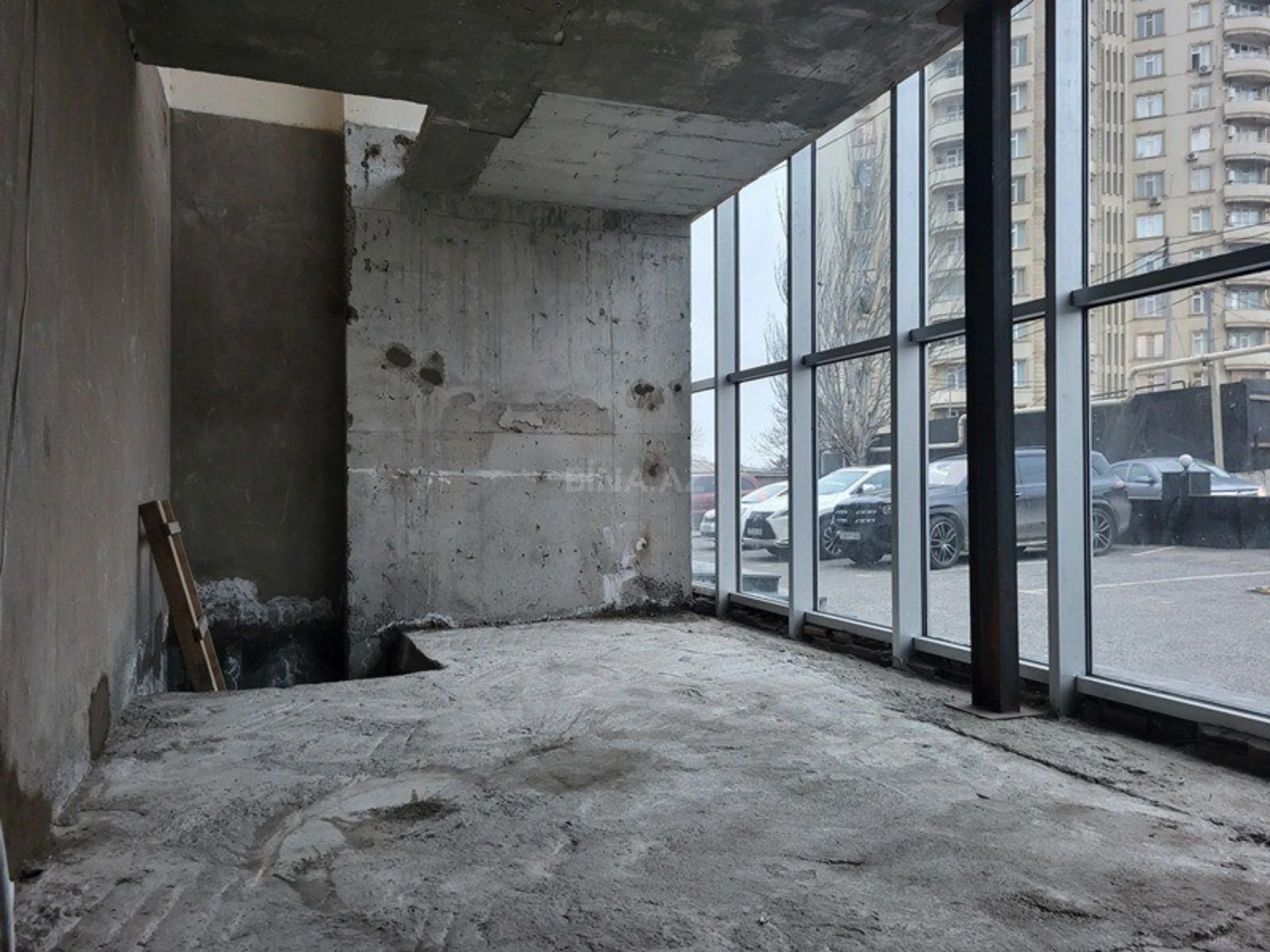 Satılır obyekt 80 m²