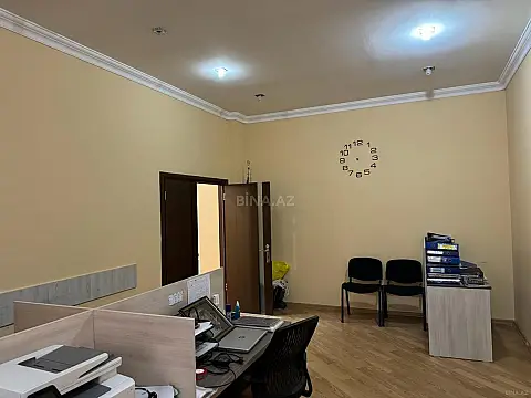 Kirayə verilir 3 otaqlı ofis 161 m²