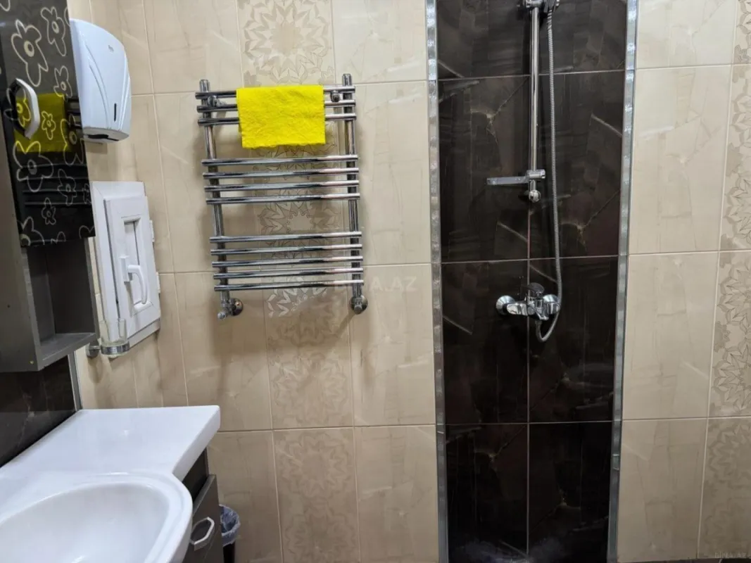 Kirayə verilir 3 otaqlı ofis 161 m²