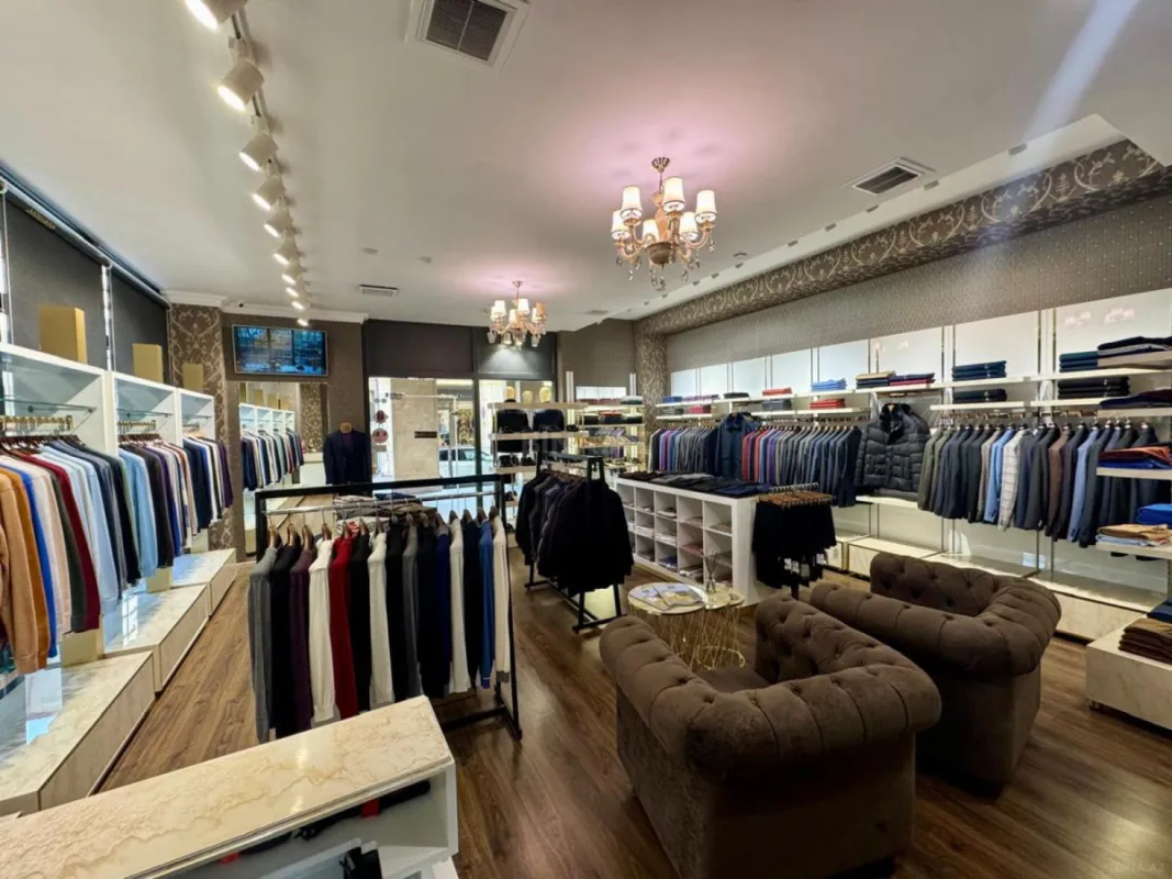 Satılır obyekt 140 m²