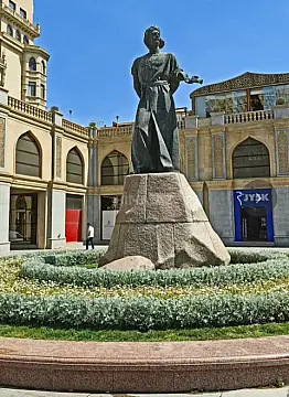 Satılır obyekt 140 m²