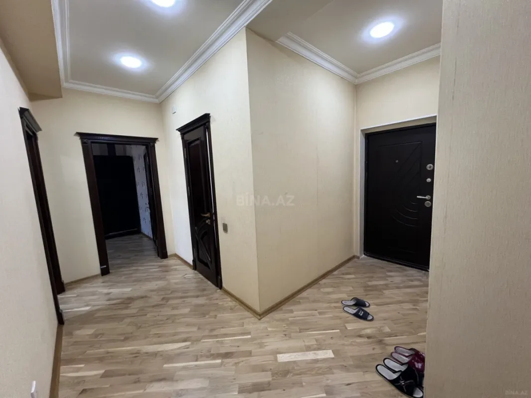 Satılır 2 otaqlı mənzil 88 m²
