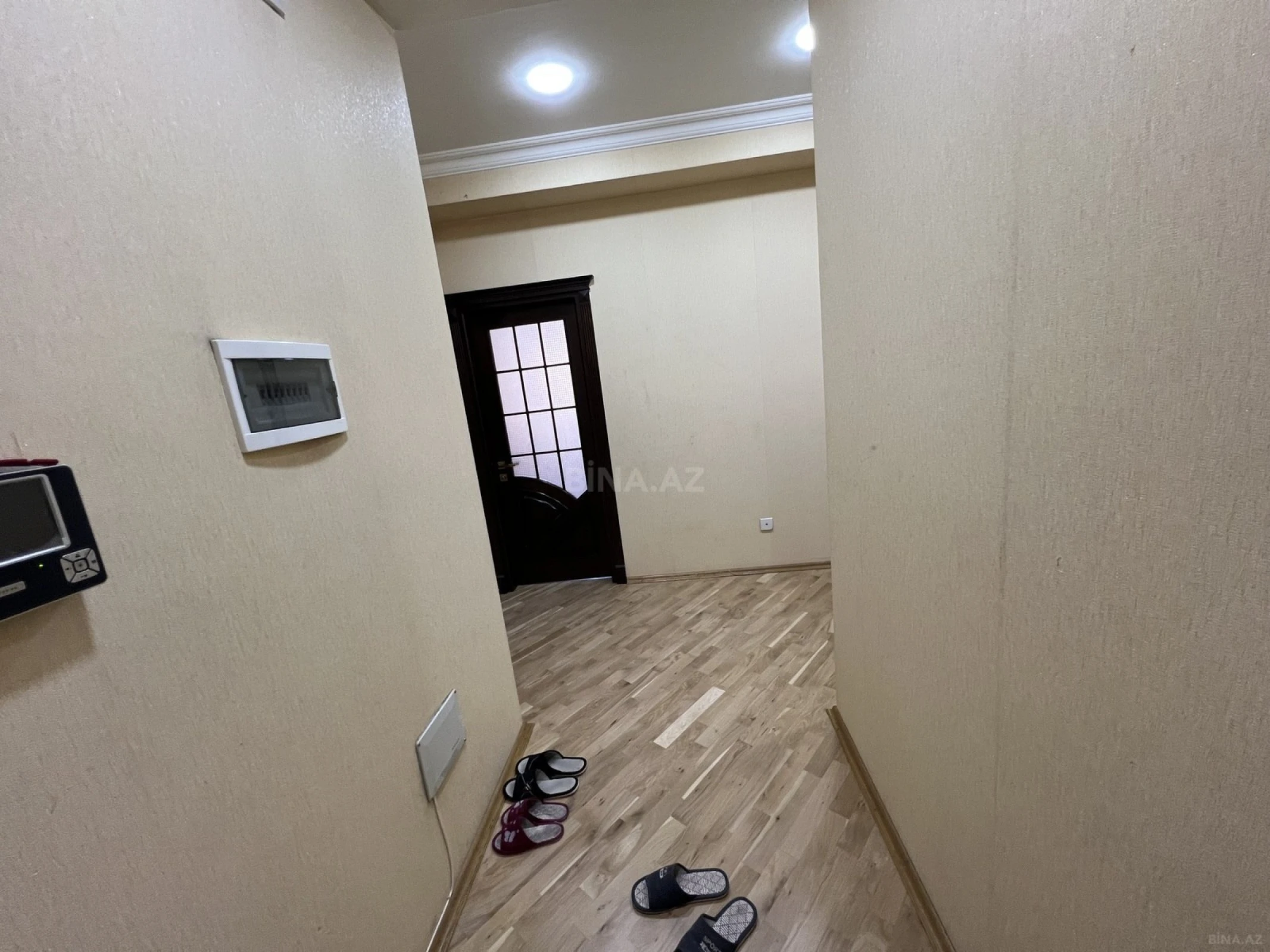 Satılır 2 otaqlı mənzil 88 m²