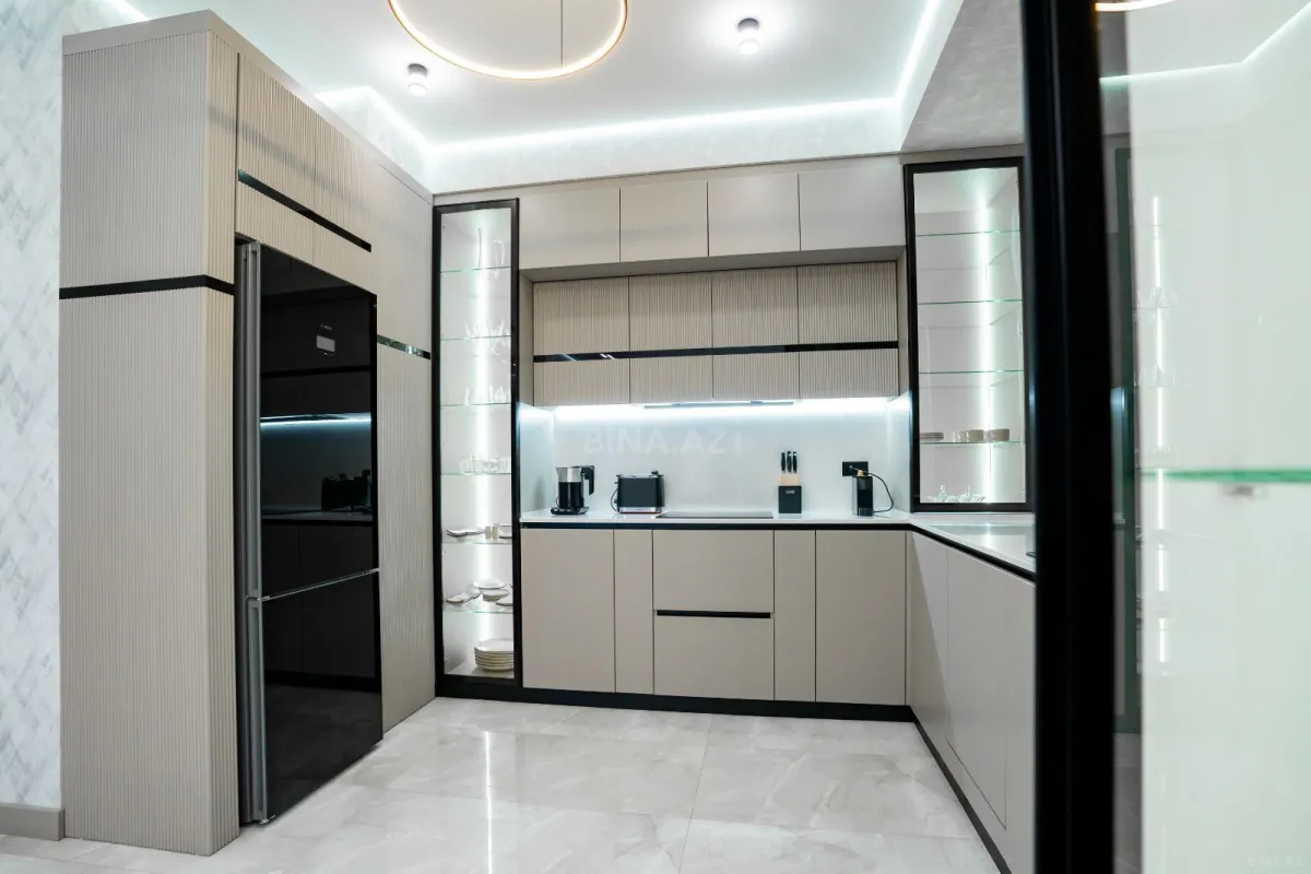 Kirayə verilir 3 otaqlı mənzil 125 m²