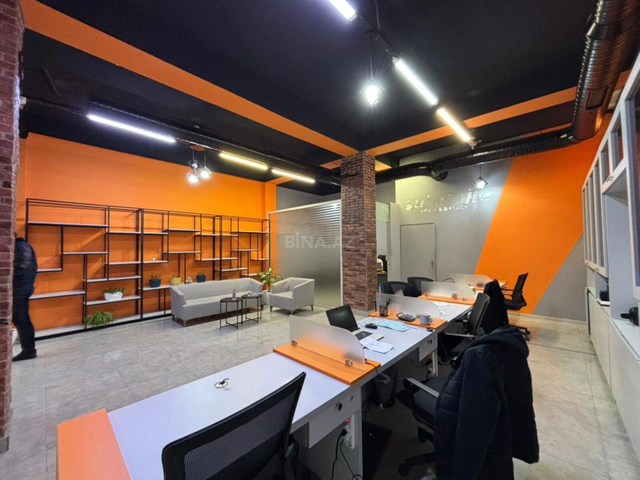 Kirayə verilir obyekt 140 m²