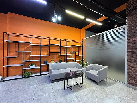 Kirayə verilir obyekt 140 m² — Bakı, Yeni Günəşli 140.00 m²