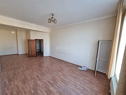 Satılır 3 otaqlı mənzil 122 m²