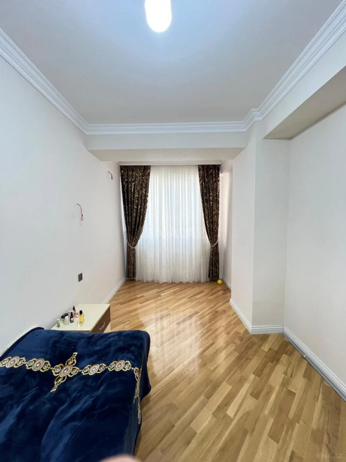 Satılır 3 otaqlı mənzil 96 m²
