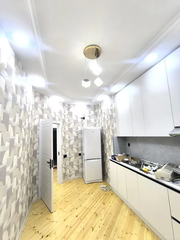 Kirayə verilir 2 otaqlı mənzil 65 m²