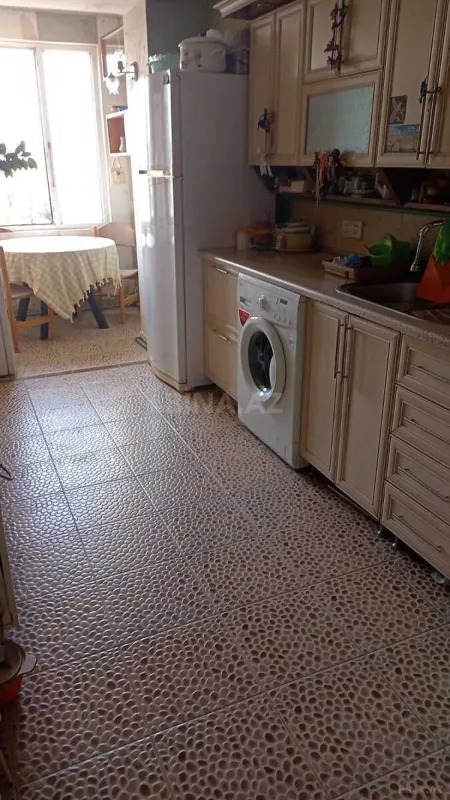 Satılır 3 otaqlı mənzil 81 m²