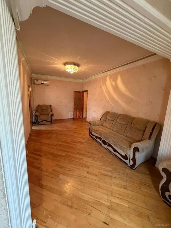 Kirayə verilir 2 otaqlı mənzil 76 m²