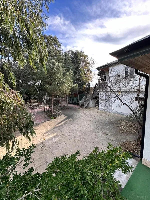 Satılır 11 otaqlı həyət evi 170 m²
