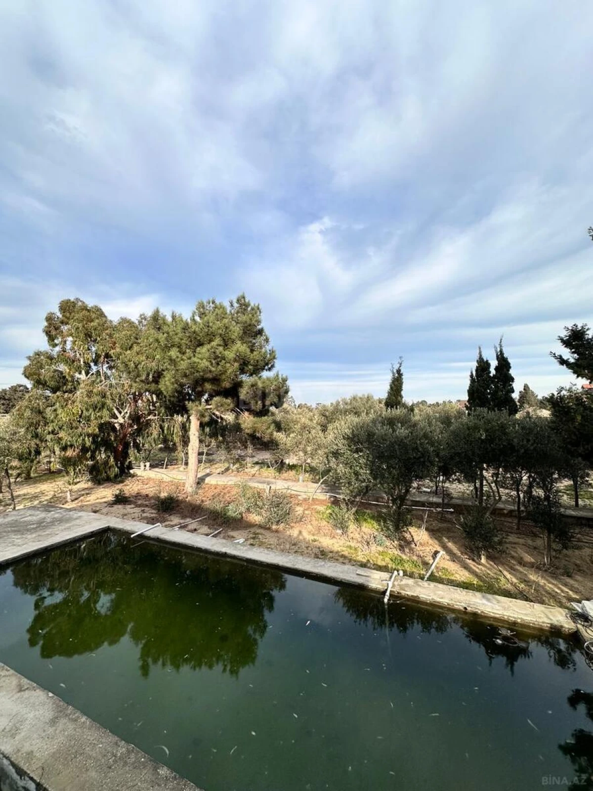 Satılır 11 otaqlı həyət evi 170 m²