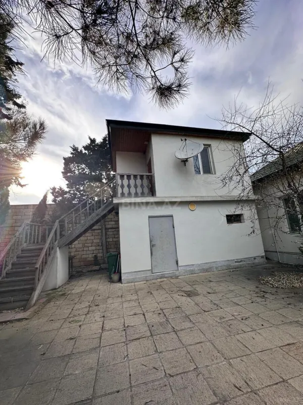 Satılır 11 otaqlı həyət evi 170 m²