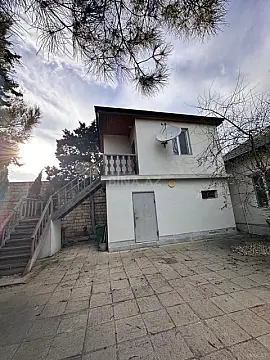 Satılır 11 otaqlı həyət evi 170 m²