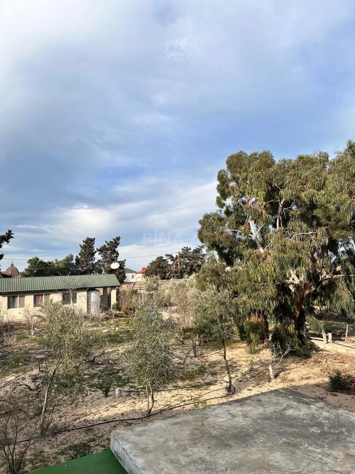 Satılır 11 otaqlı həyət evi 170 m²