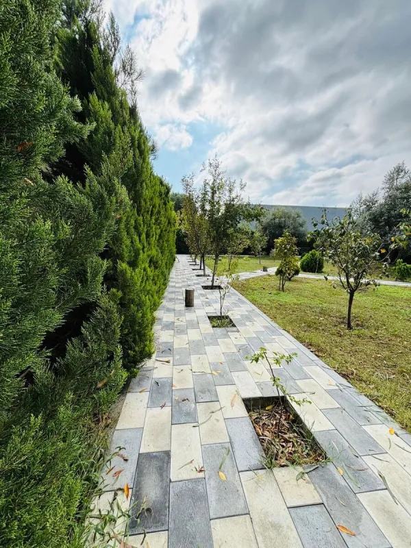 Satılır 5 otaqlı həyət evi 300 m²