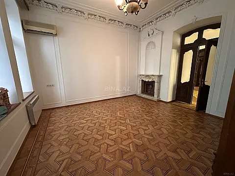 Kirayə verilir 5 otaqlı ofis 200 m²