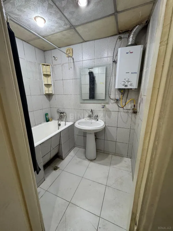 Satılır 4 otaqlı mənzil 100 m²