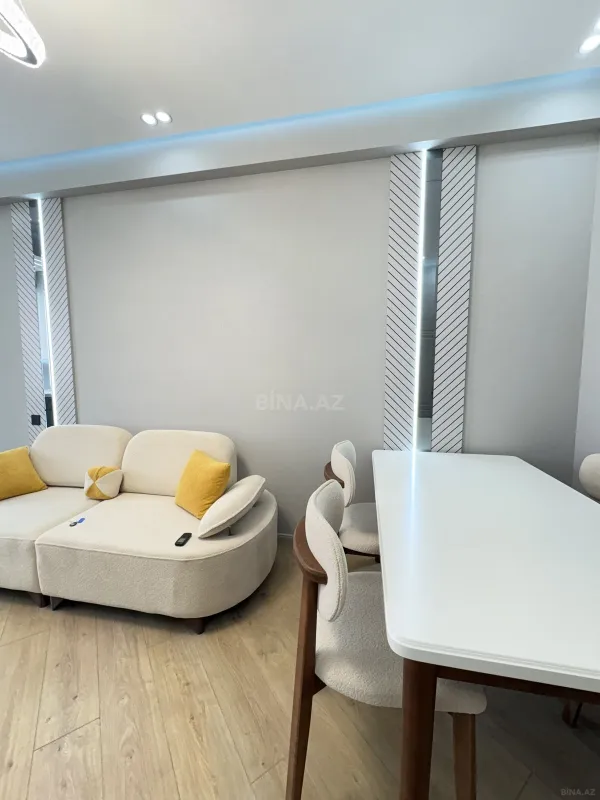 Satılır 2 otaqlı mənzil 55 m²