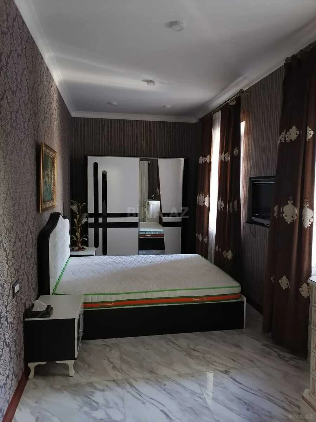 Kirayə verilir 2 otaqlı mənzil 100 m²