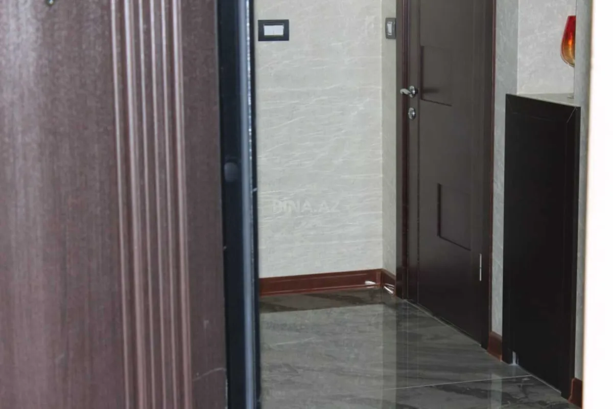 Kirayə verilir 2 otaqlı mənzil 100 m²