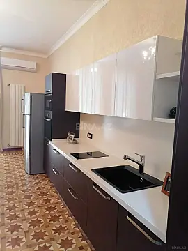 Kirayə verilir 2 otaqlı mənzil 100 m²