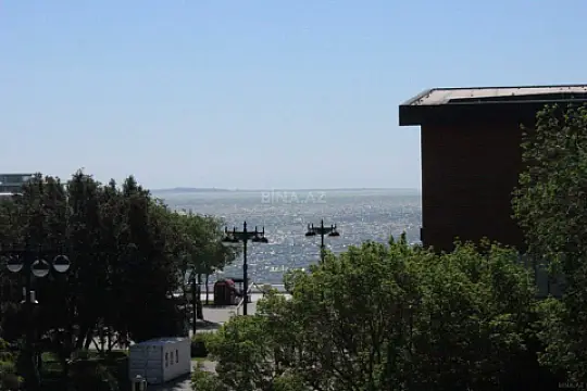 Kirayə verilir 2 otaqlı mənzil 100 m² — Bakı, Sahil qəs. 2 otaq 100.00 m²