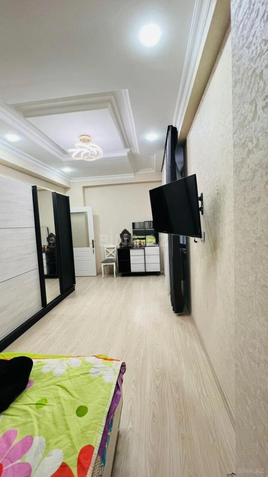 Kirayə verilir 3 otaqlı mənzil 128 m²