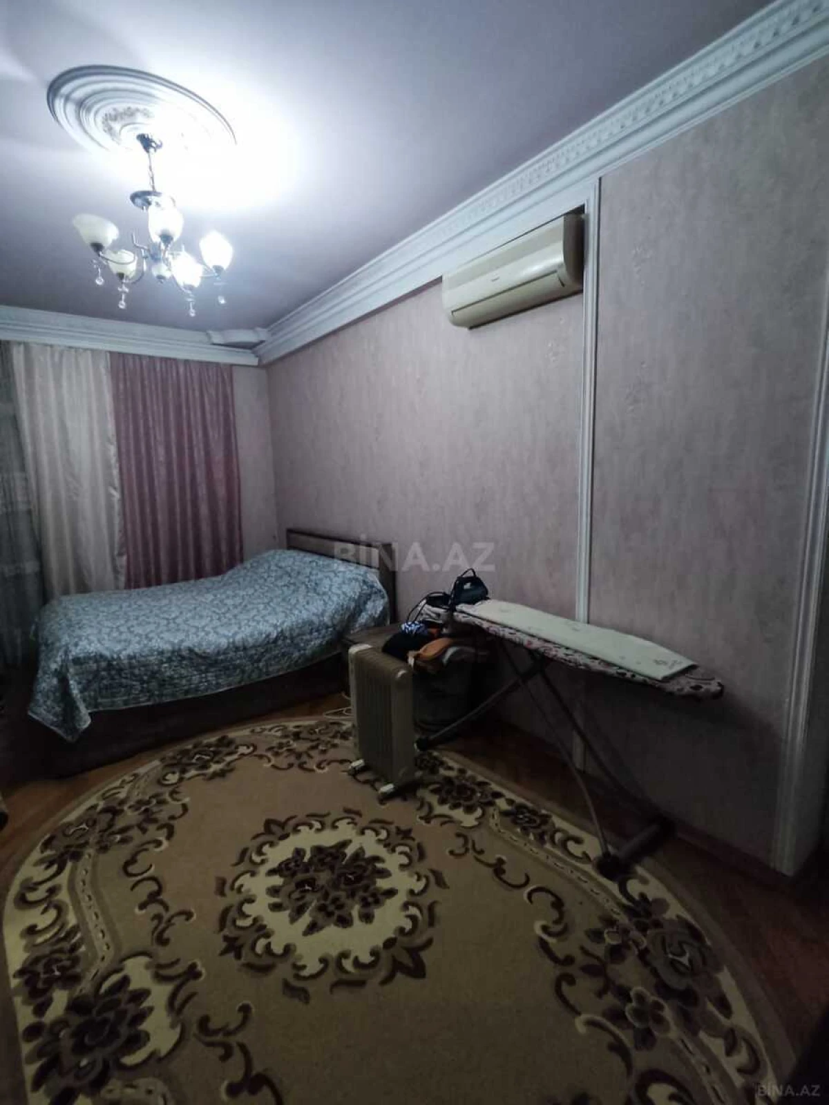 Satılır 3 otaqlı mənzil 118 m²