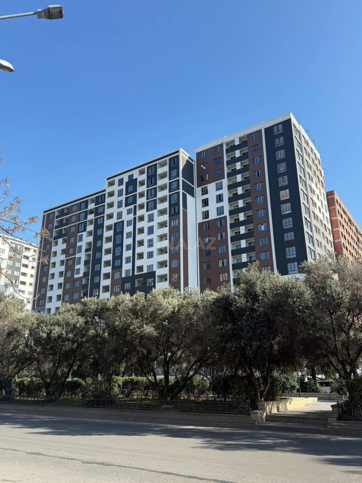 Satılır 1 otaqlı mənzil 50.8 m²
