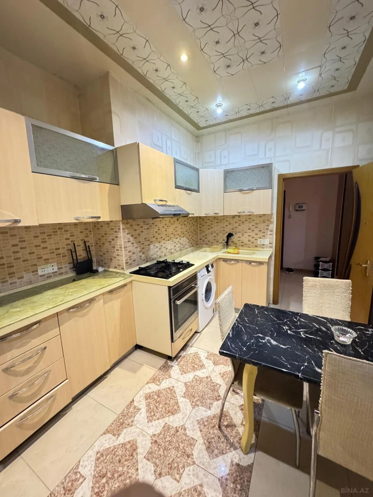 Kirayə verilir 2 otaqlı mənzil 90 m²