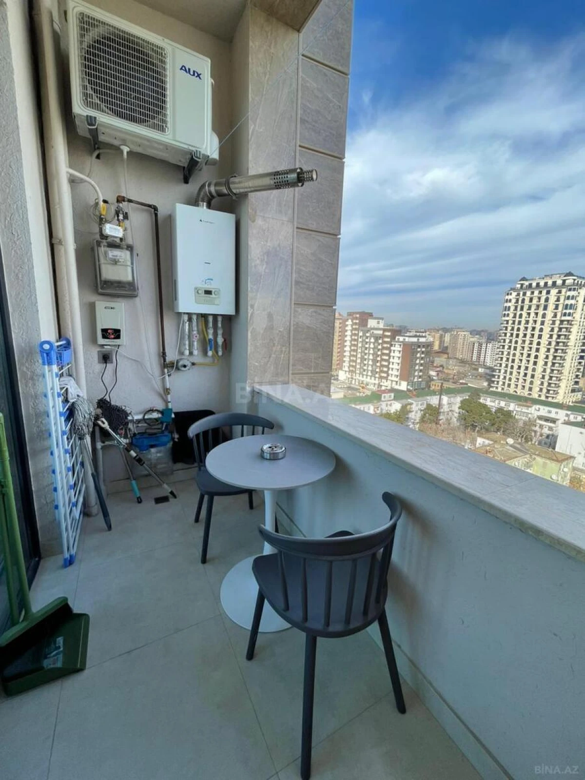 Satılır 3 otaqlı mənzil 95 m²