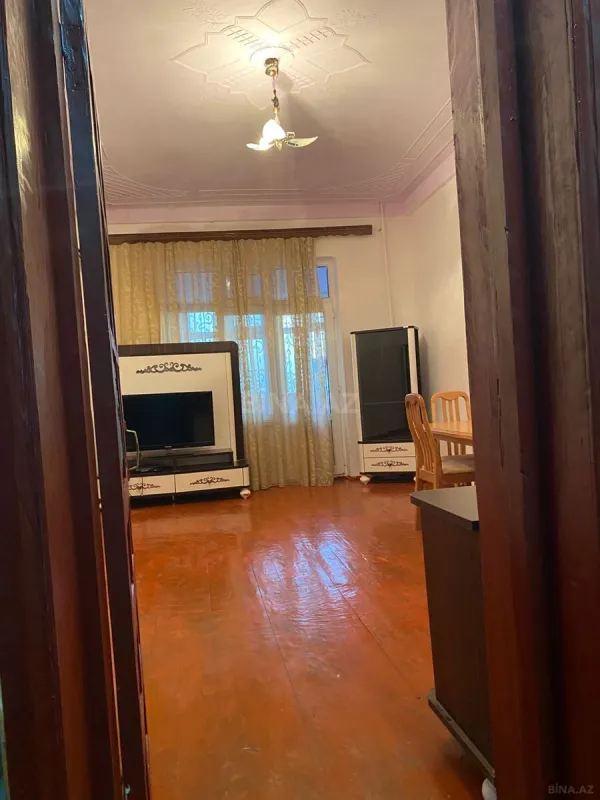 Kirayə verilir 2 otaqlı mənzil 60 m²