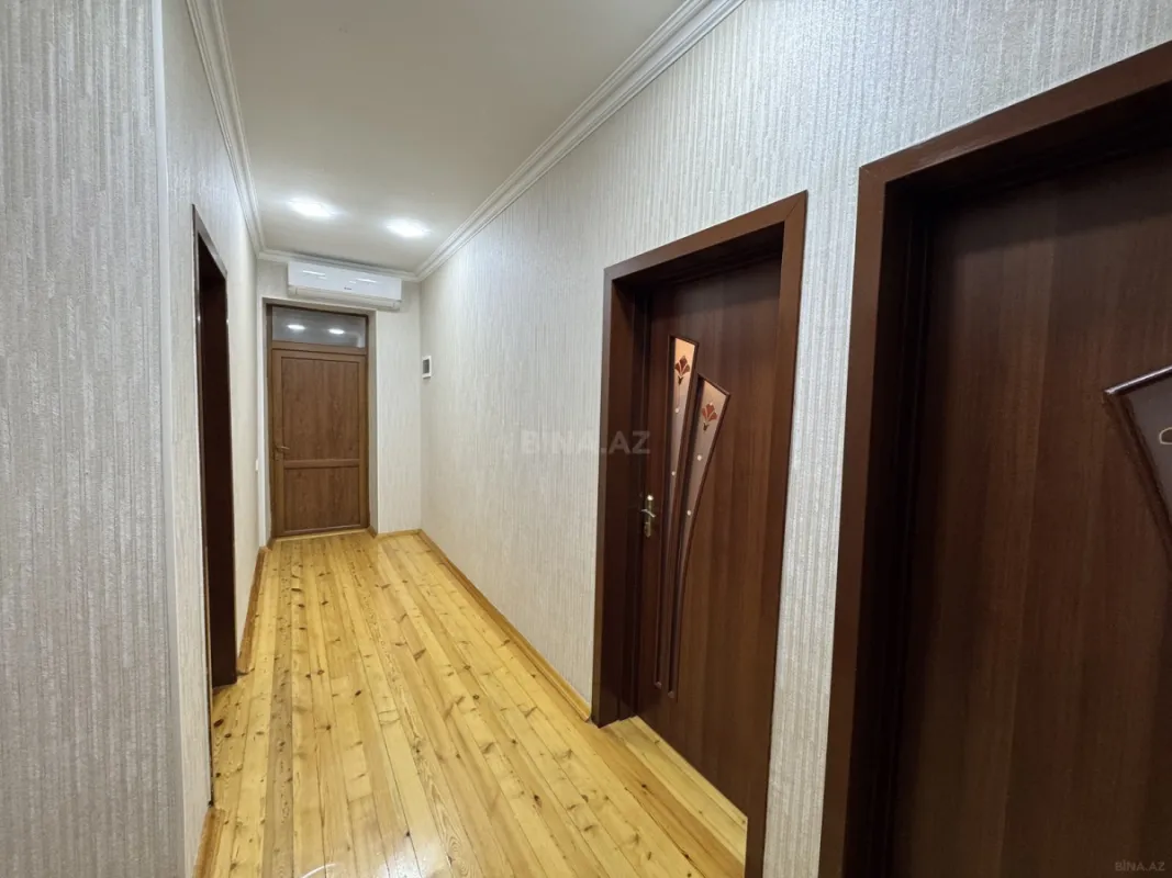 Satılır 5 otaqlı həyət evi 200 m²