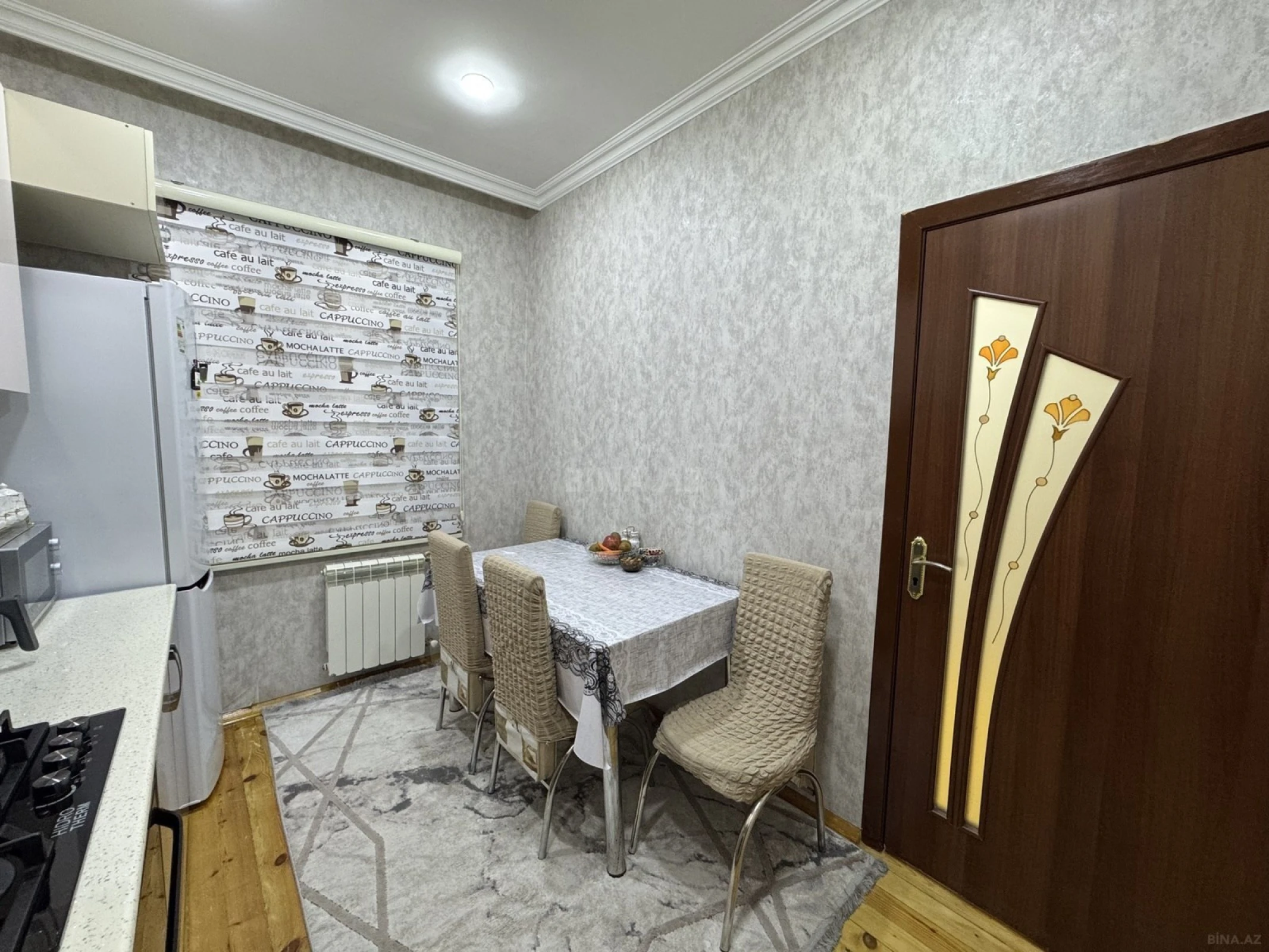Satılır 5 otaqlı həyət evi 200 m²