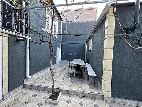 Satılır 5 otaqlı həyət evi 200 m²