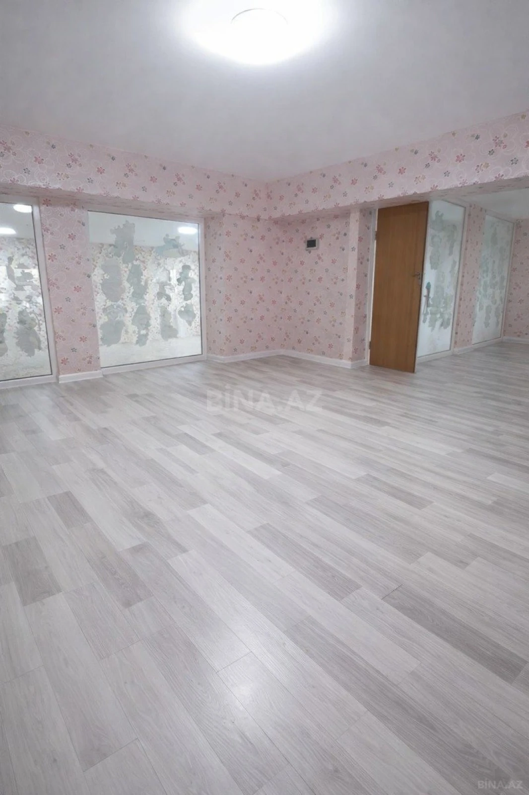 Kirayə verilir obyekt 340 m²