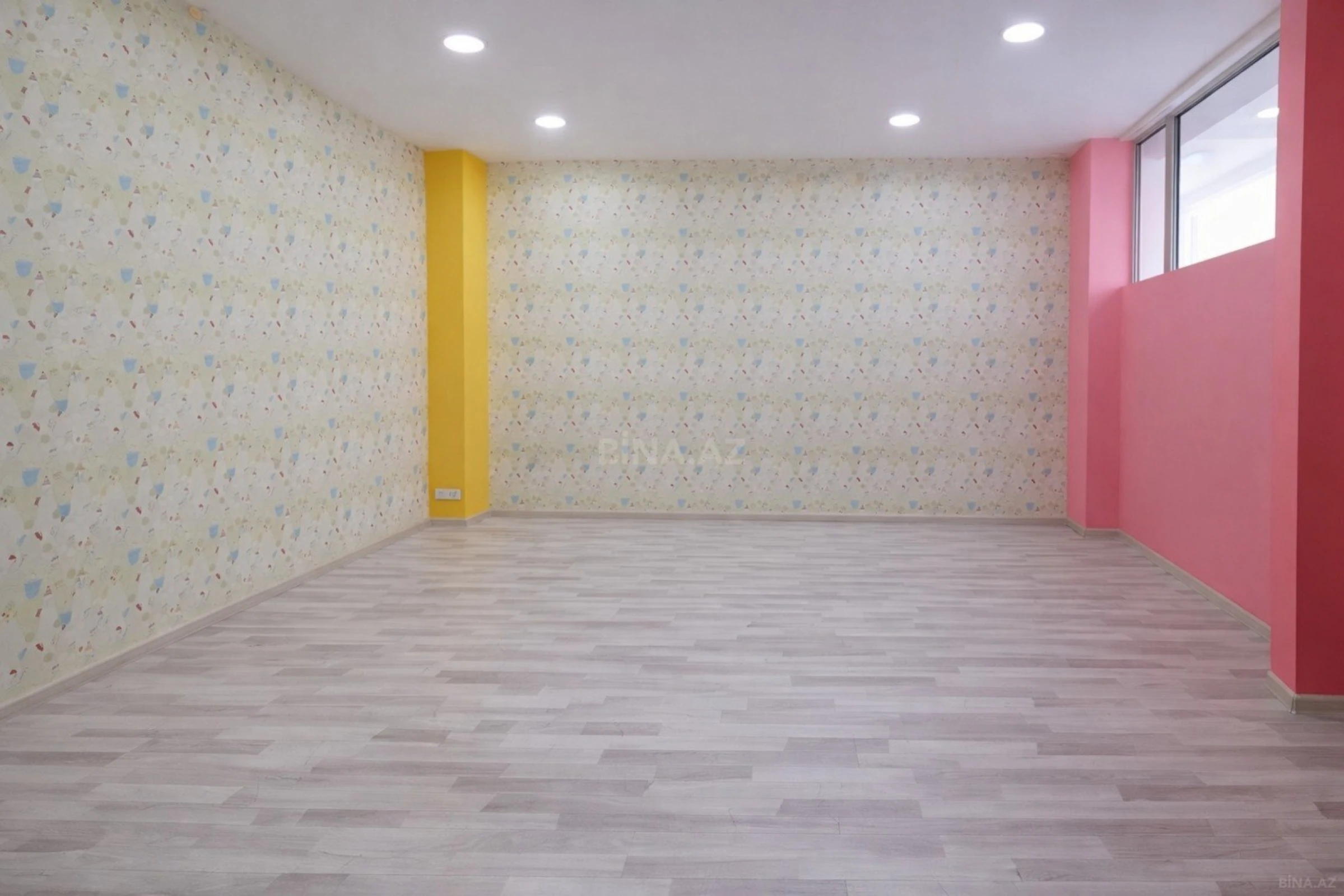 Kirayə verilir obyekt 340 m²