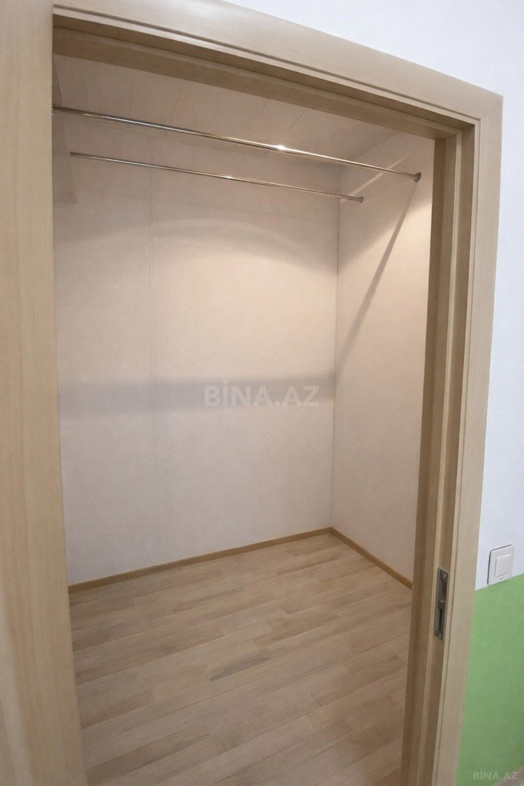 Kirayə verilir obyekt 340 m²