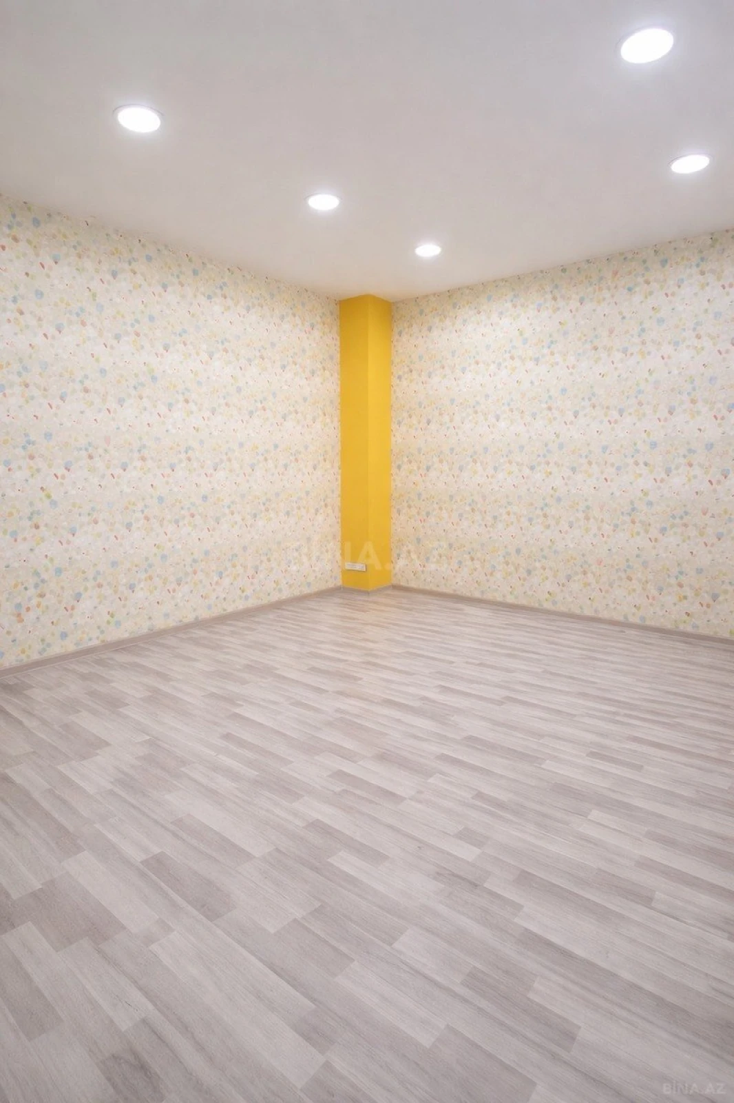 Kirayə verilir obyekt 340 m²